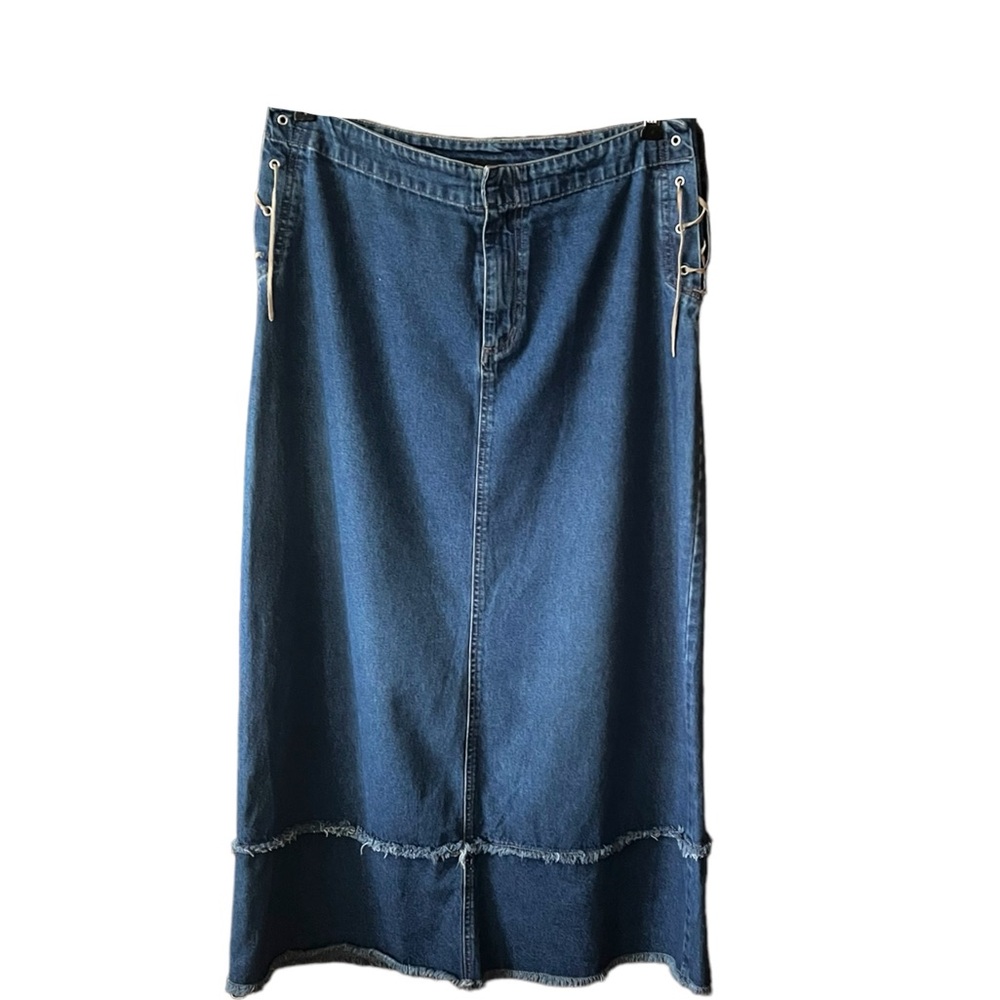 David Paul New York Lace Up Sides Vintage Denim  midi Skirt. Sz. 12